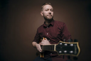 Zacc Nate Ryan Maroon Serious 600x400